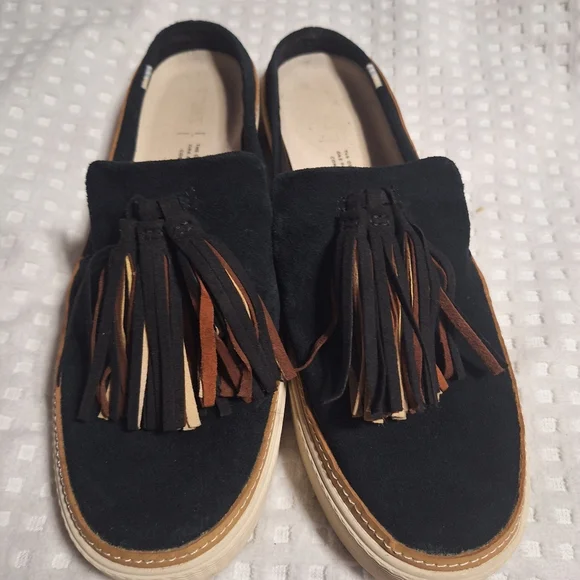 Toms Black and Tan Slip-On Loafers Amazon.com | TOMS Mens Classics Black/Black Canvas 10002931  main image 3